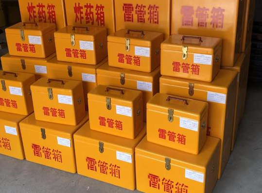 安丘玻璃钢雷管箱的使用寿命一般是多少？